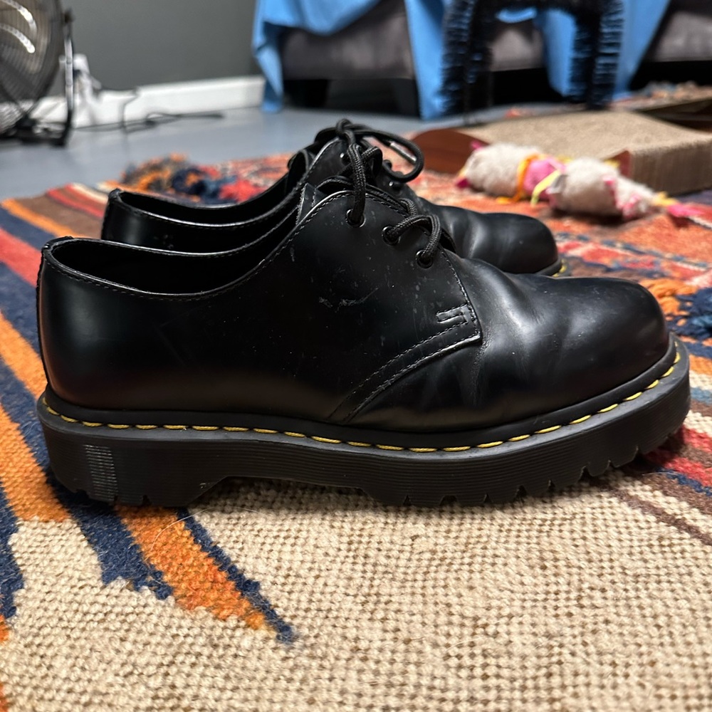 Dr. Martens 1461 Oxford Platform 8-8.5 men’s, 9-9.5 women’s